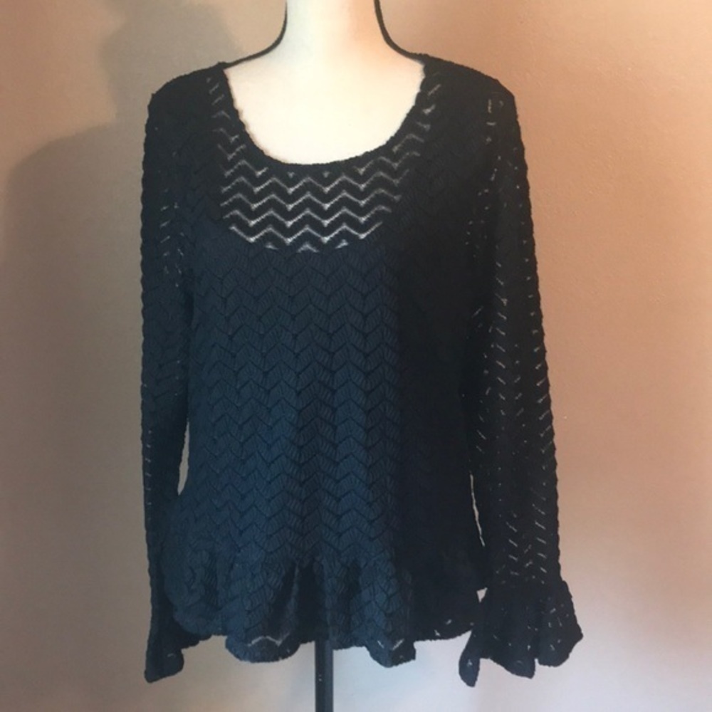 ♦️ Nieman Marcus black top♦️